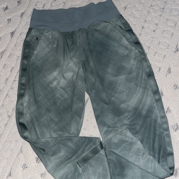 Athleta Outfit - Picture 2 of 4